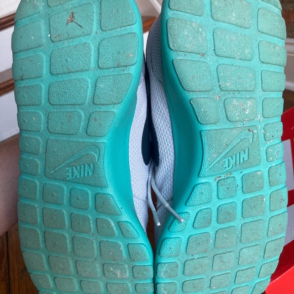 Nike Roshe Run - Picture 3 of 4